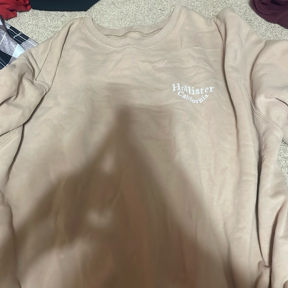 Hollister sweater